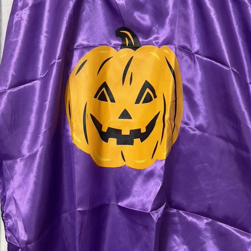Silky Purple Black Halloween Orange Pumpkin Child’s Cape Costume 28”x28”‎